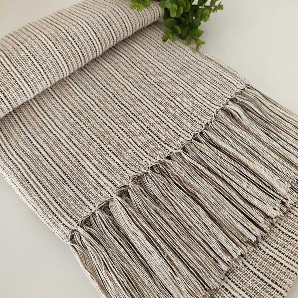 Manta para sofa Barroca listrada, Artesanato Tear Mineiro Xale de sofa, decoração cama.
