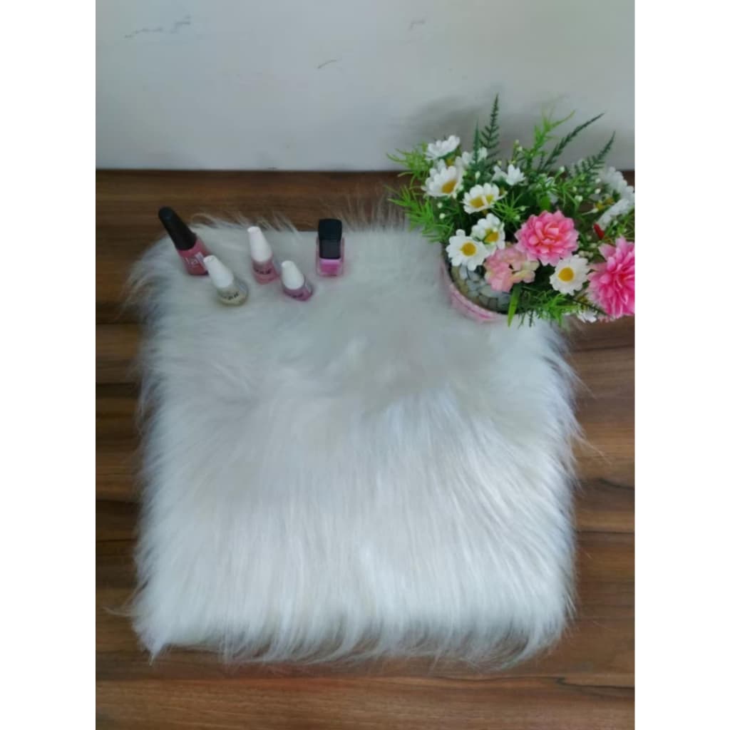 Tapete Pelúcia Pelego 35X35 Branco Pra Chamar A Atenção Do Seu Negócio
