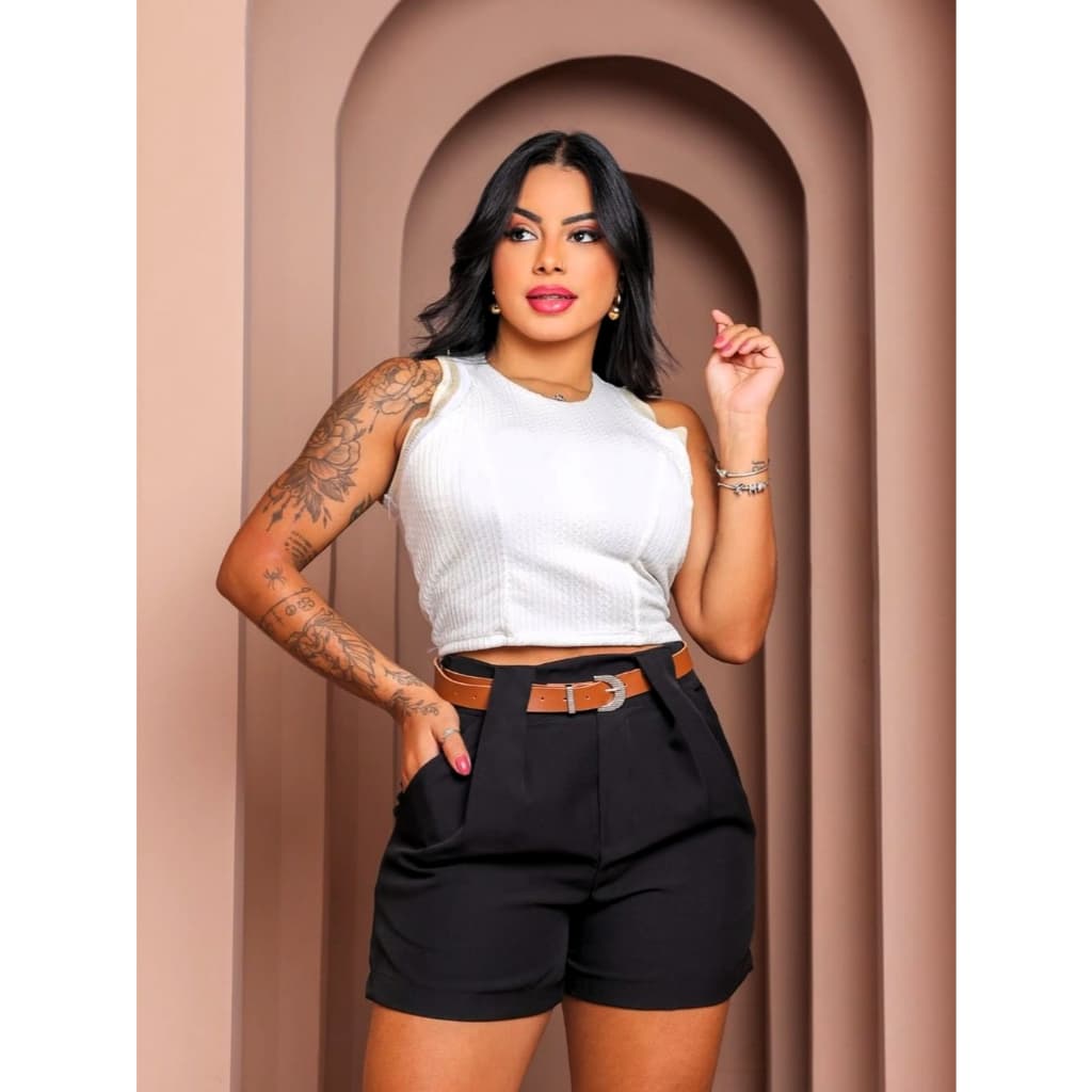 Short Feminina Alfaiataria Elegante com Cinto Ziper Frontal e Bolso nas Laterais