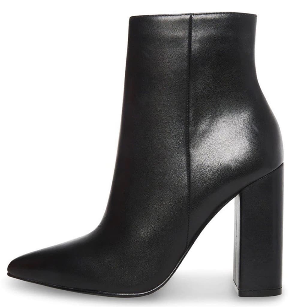 Bota Ankle Boot Preta Feminina Cano Curto Bico Fino Salto Grosso Couro