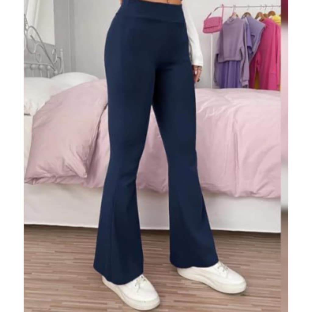 Calça Flare de Suolex Lisa Cintura Alta e Tecido Grosso
