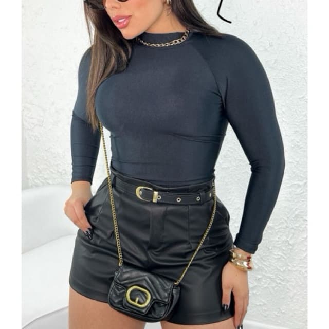 Short Feminino Estiloso Couro Fake com Cinto Forrado Tendência Inverno 2026