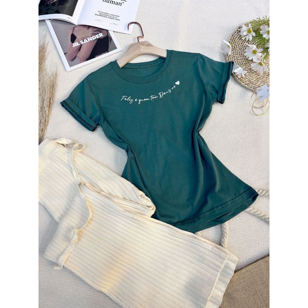 Blusa camiseta T-shirt feminina manga curta algodão 100 % Gola careca