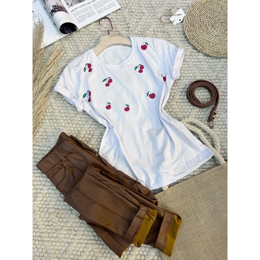 camiseta tshirt feminina manga curta algodão 100 % Gola careca sempre com estampa cerja
