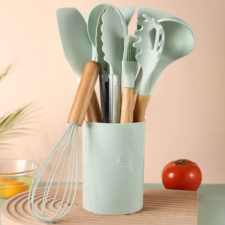 Kit 12 Peças Utensílios Para Cozinha Em Silicone Antiaderentes Com Cabo De Madeira