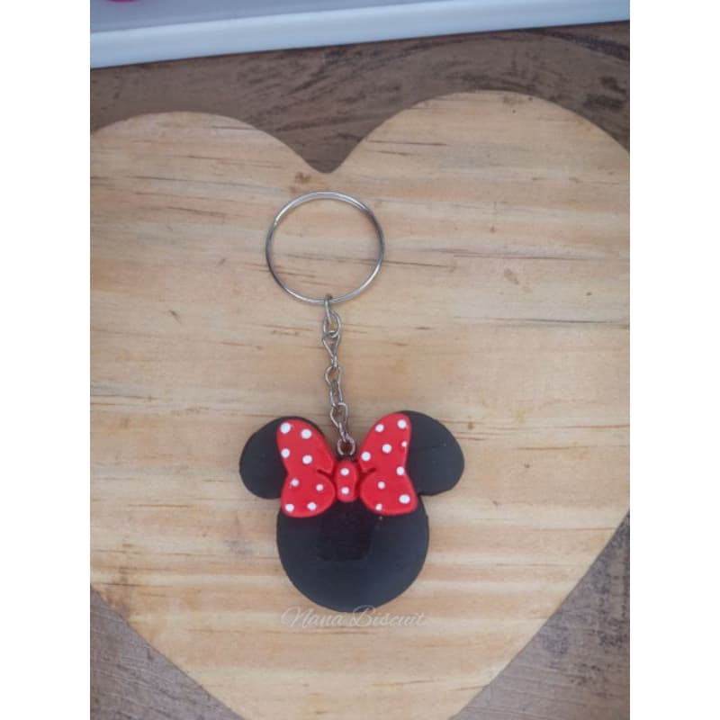 30 unidades de chaveiro Mickey e Minnie
