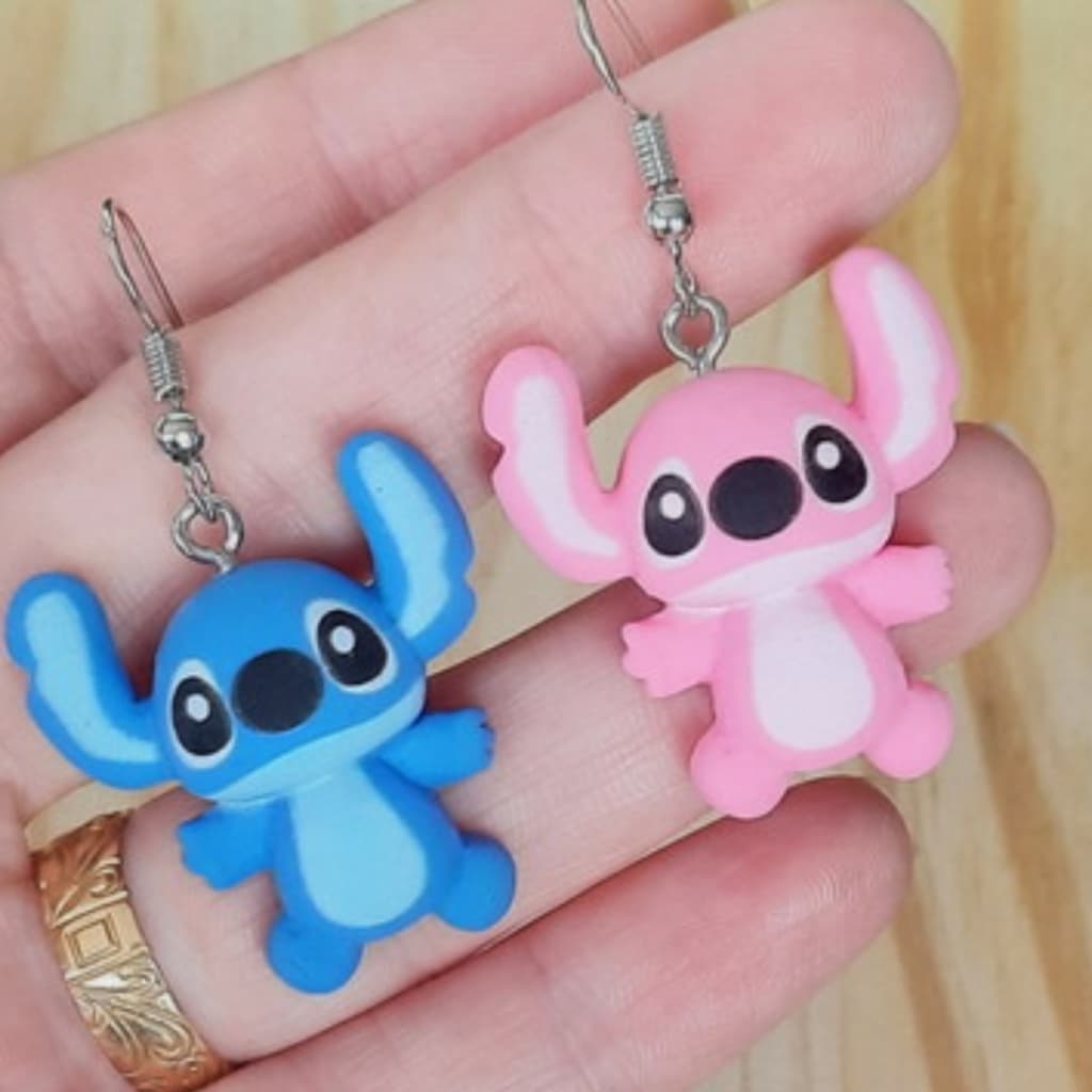 Brinco Infantil Do Lilo & Stitch Em Resina Azul Ou Rosa