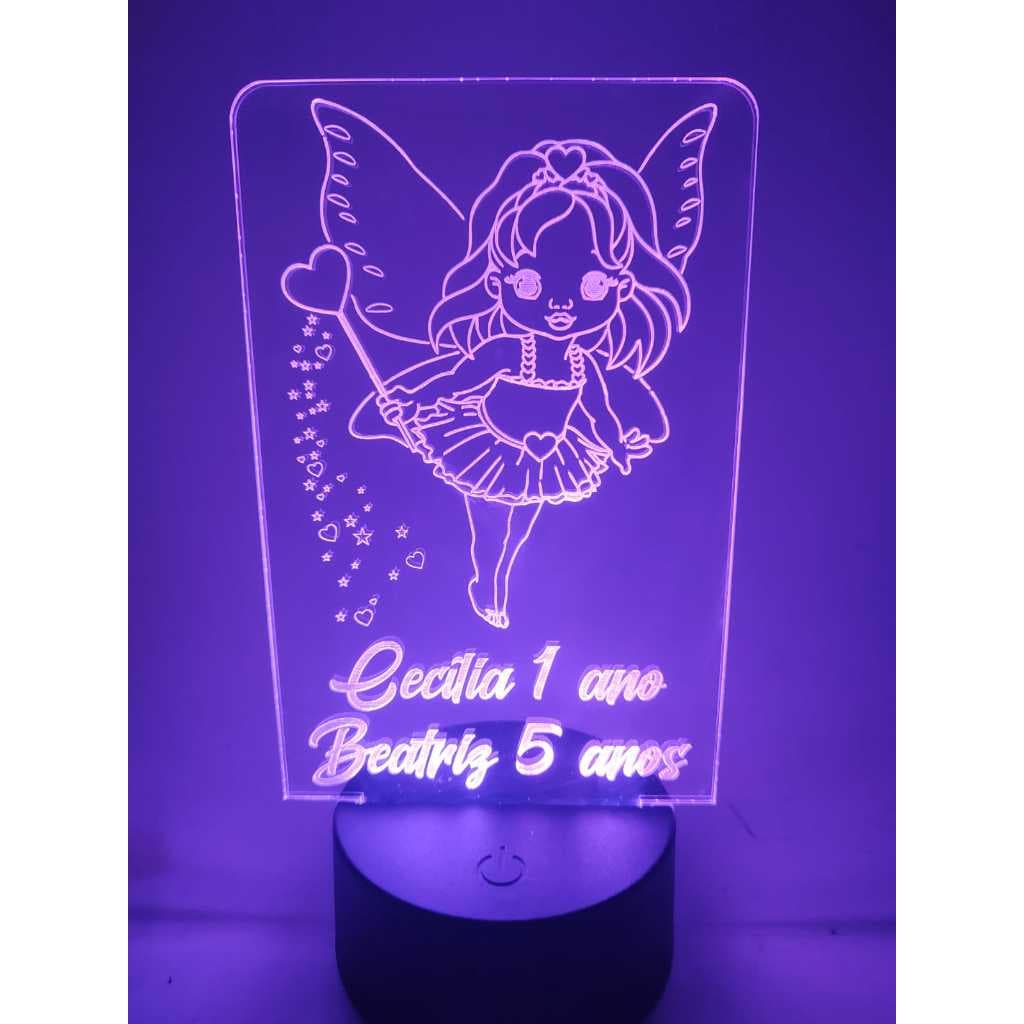 Luminária de mesa Princesa Fadinha com nome personalizado - modelo com 16 cores e controle remoto