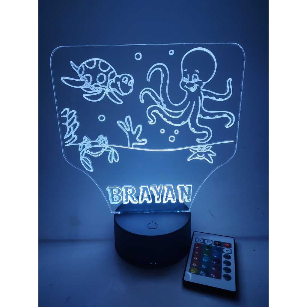 Luminária de mesa Fundo do Mar Infantil com nome personalizado - modelo com 16 cores e controle remoto