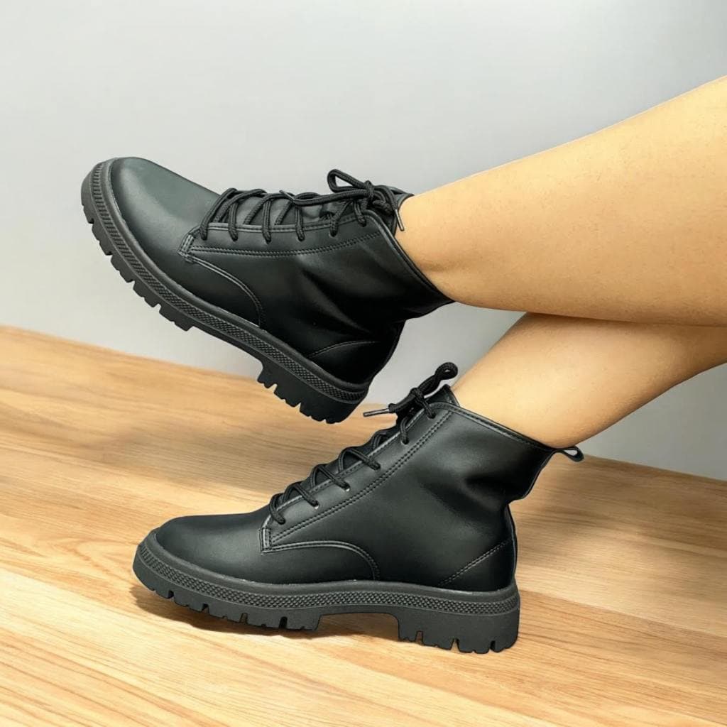 Bota Coturno Feminino Solado Tratorado Moleca Original