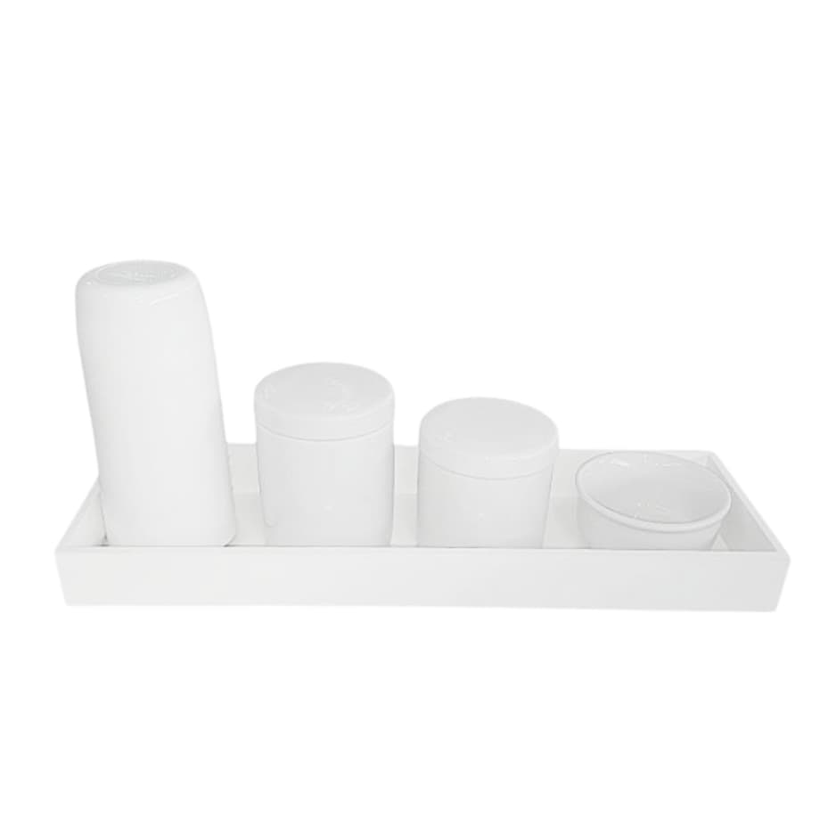 kit Higiene Bebê Porcelana Branco Bandeja Potes,Molhadeira e Térmica.