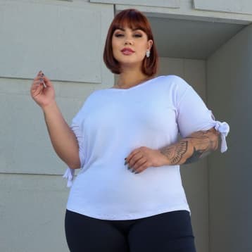Blusinha Plus size Feminina Detalhe Laço Amarrar Manga Soltinha Promoção