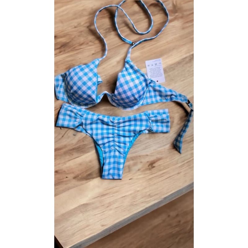 Biquíni aro inteiro xadrez calcinha de pala. Moda praia traje de banho. Tal mãe tal filha.