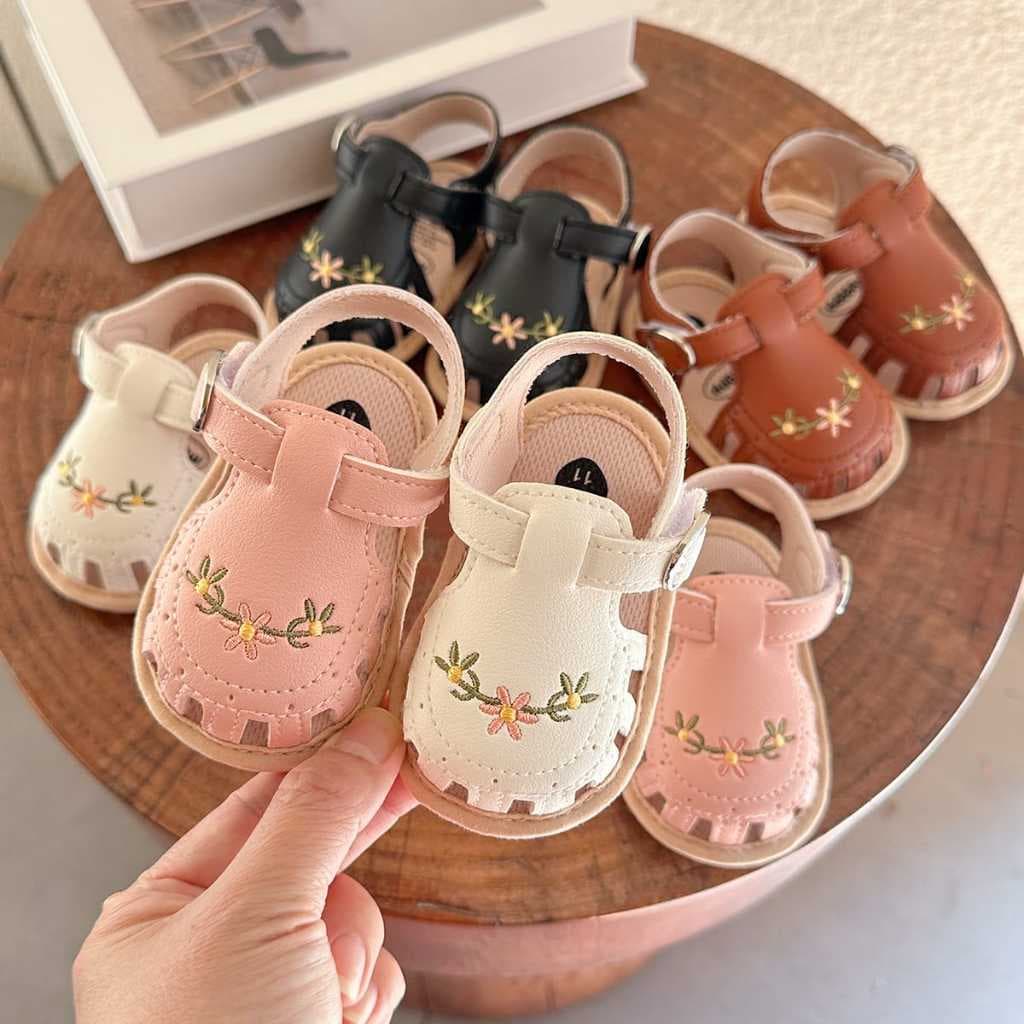 Sandália para Bebê Menina Bordado com Flor Sapatos de Couro Sintético