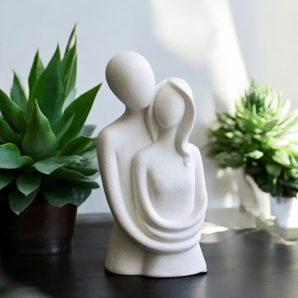 Estátua Decorativa Casal Abraçado - Casa Quarto Decoração Moderna Luxo - Dourada Prata Preta Branca