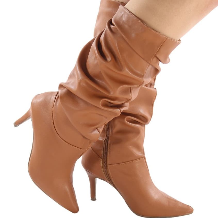 Bota Feminina Salto Fino Agulha Médio 7,5cm Cano Alto Bico Fino Enrugada Slouchy Confortável Zíper
