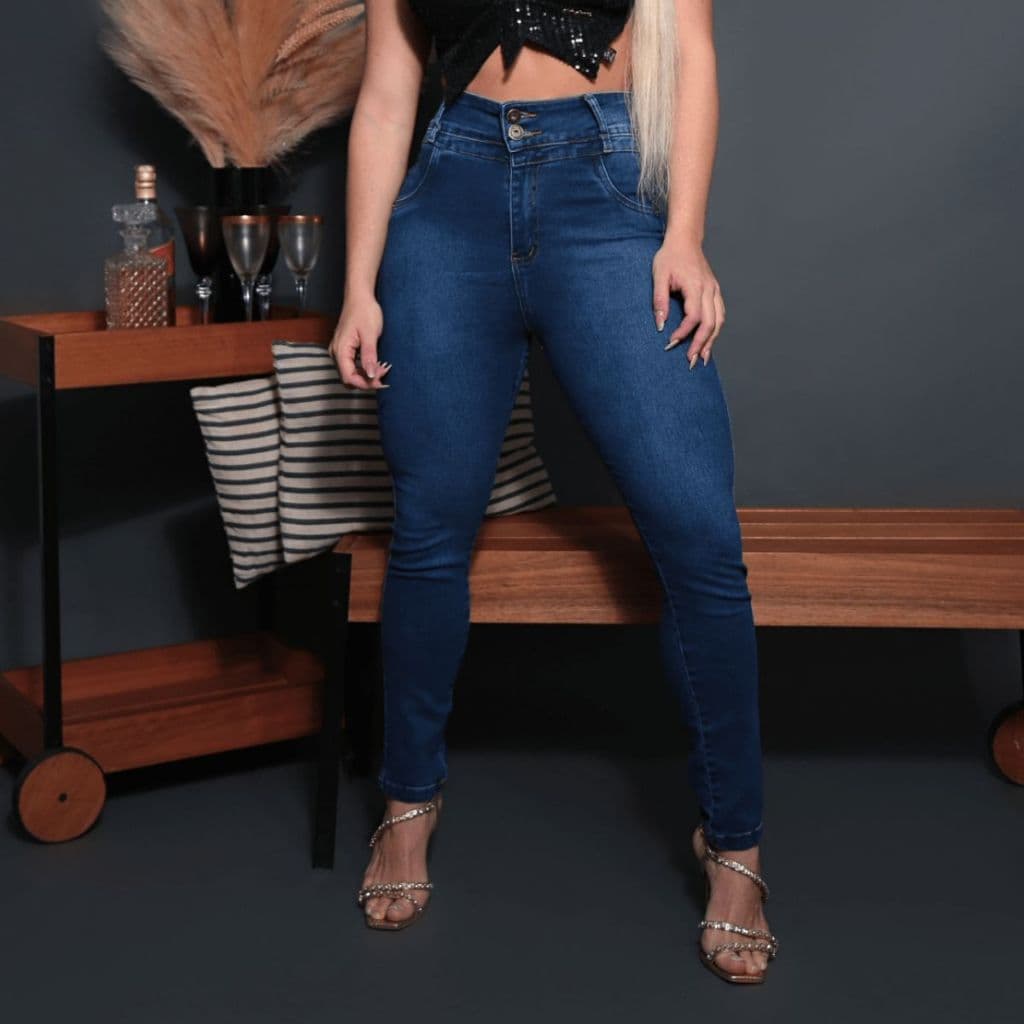 Calça Jeans Feminina Premium de 2 Cos Com 2 Botão S/bolso Pinça