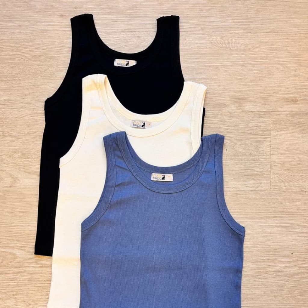 Kit 3 Regatas Feminina Em Ribana Blusa Lisa Basica  Cores Sortidas