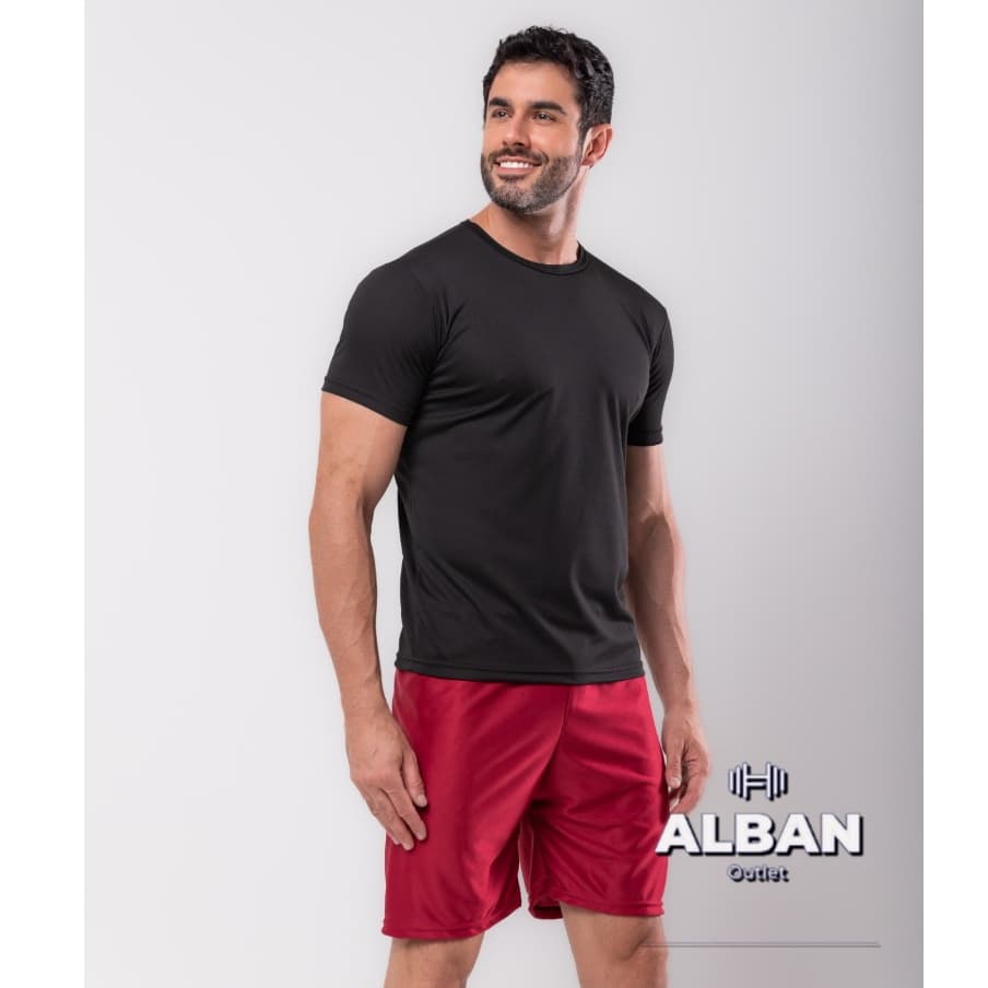 Camiseta LISA masculina básica. Uso casual e esportivo.