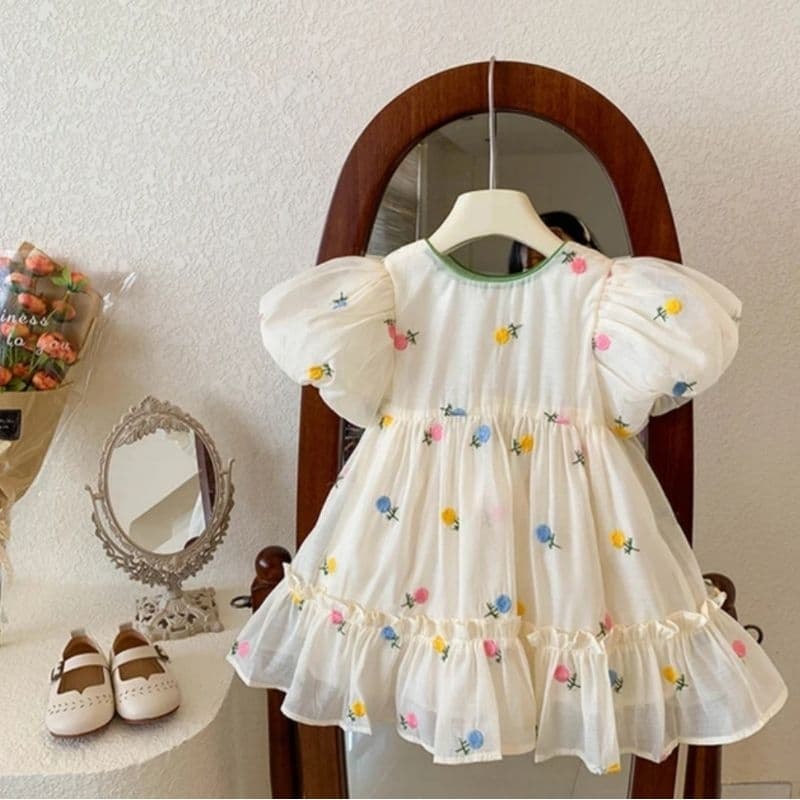 Vestido de Menina  bordado com  Flores infantil smash jardim encantado com laço removível
