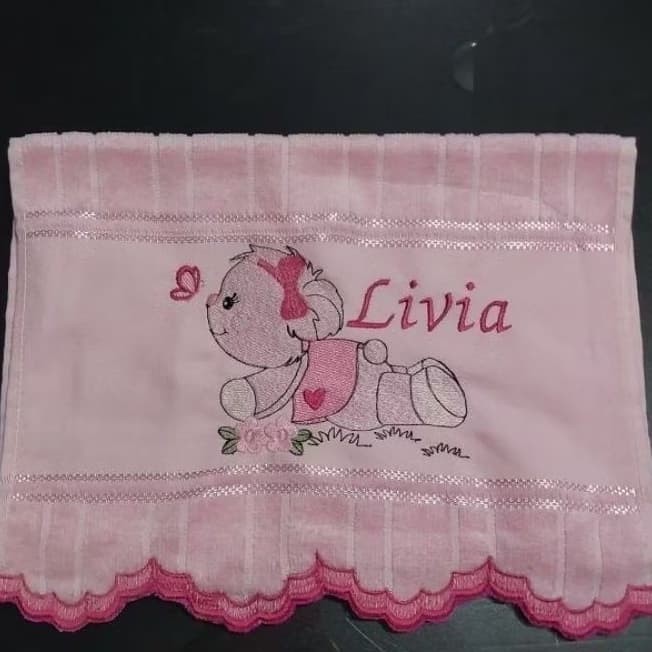 Toalhinhas personalizadas - bordadas com barradinho