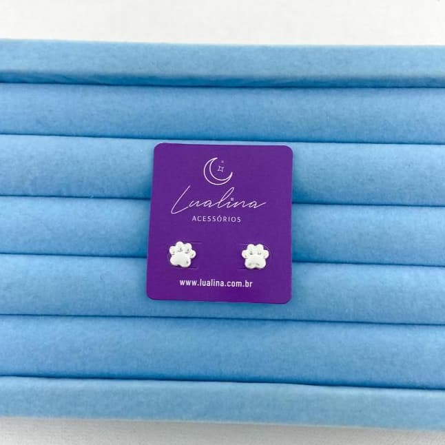 Brinco Patinha Pet - Banhado a Prata - Feminino Delicado Minimalista Homenagem a Gato Cachorro