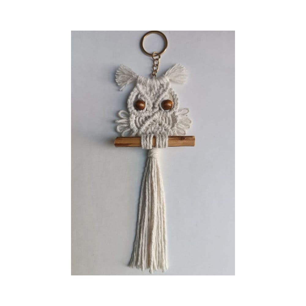 Chaveiro corujinha em macramê (kit com 03 unidades) - Feito a mão com muito amor!