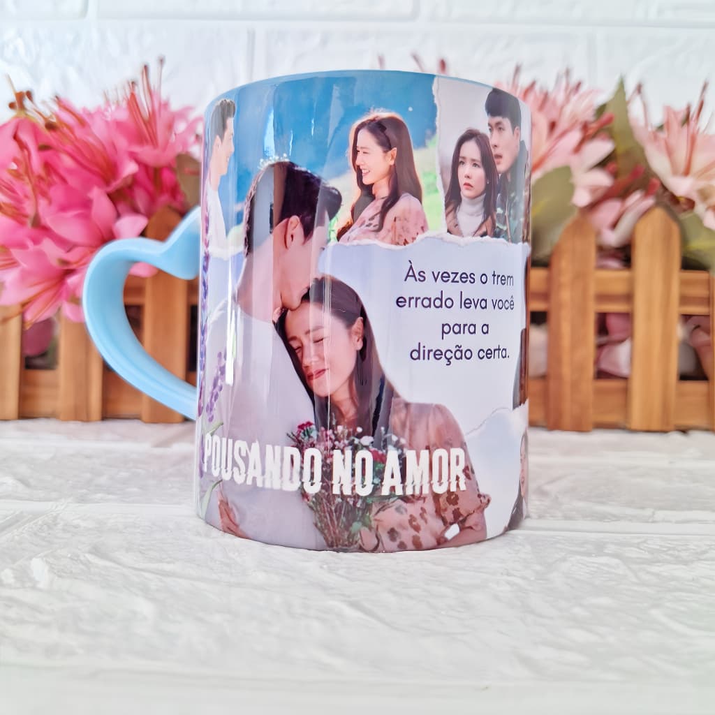 Caneca Personalizada Pousando no Amor Dorama Xícara 325ml Especial Dorameiras
