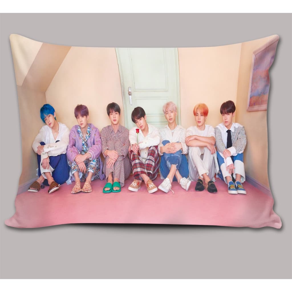 Almofada BTS Army Kpop 27x37 cm Boyband Idol Bangtan Boys Decorativa Fã