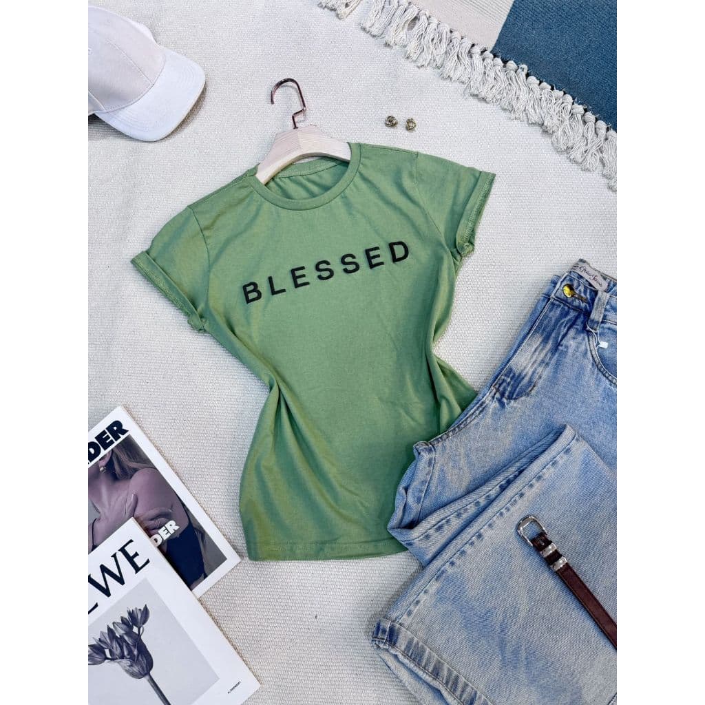 camiseta tshirt feminina manga curta algodão 100 % Gola careca sempre com estampa BLESSED