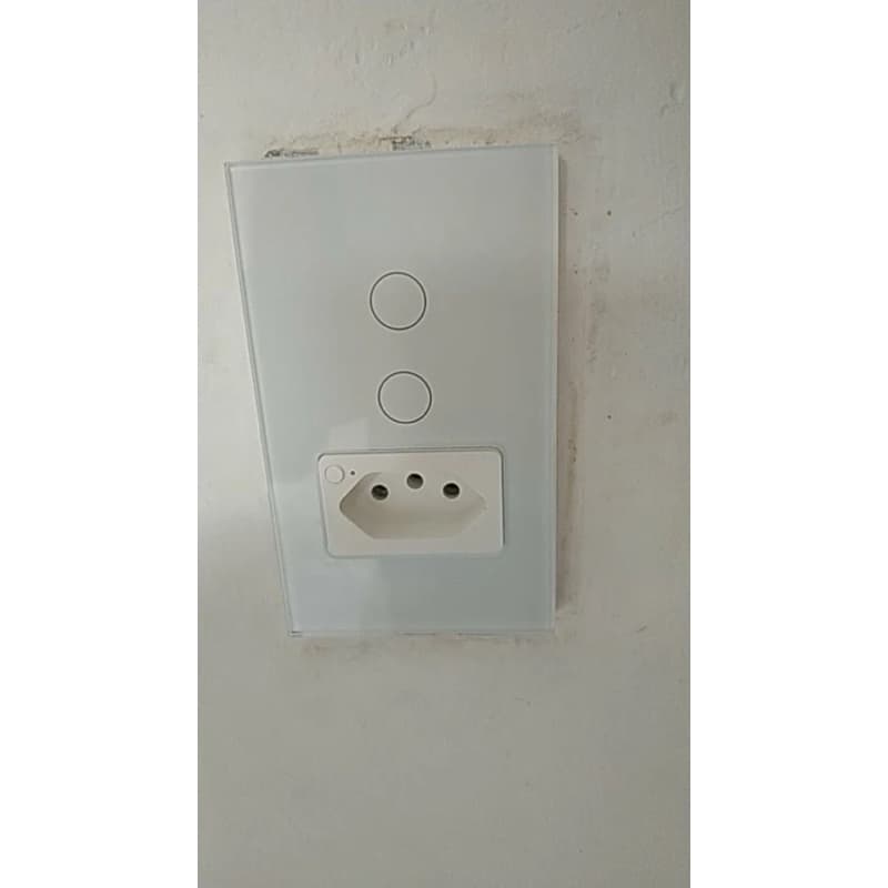 Interruptor com tomada