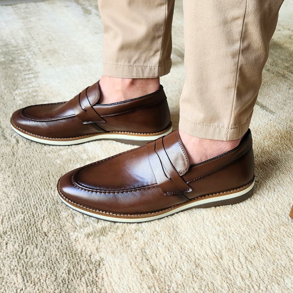 Sapato Mocassim Loafer Masculino de Couro Italiano Preto e Marrom Super Macio Confortável Esporte Fino a Pronta Entrega