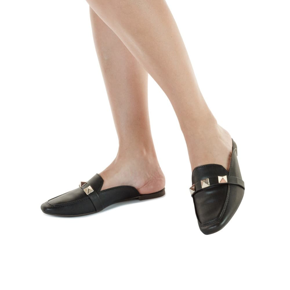 Sapato Feminino Mule Confortavel Com Detalhe de Pirâmide Spike Tendencia Moda
