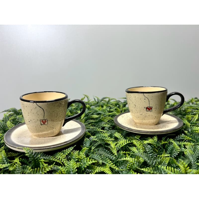Conjunto com 6 xícaras de Chá com Pires Linha Coração Chamuscado