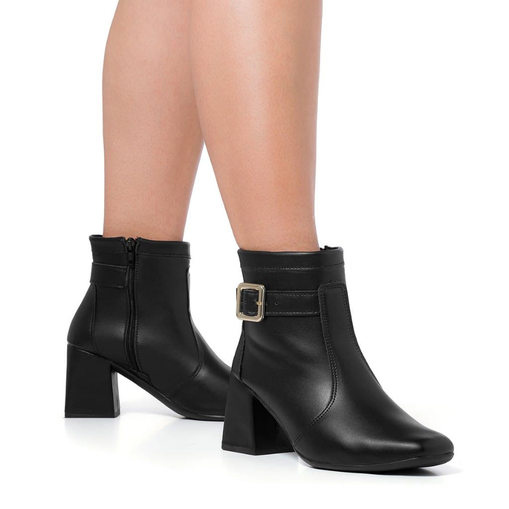 Bota Feminina Cano Curto Salto Baixo Detalhe Fivela Confortável Blogueira
