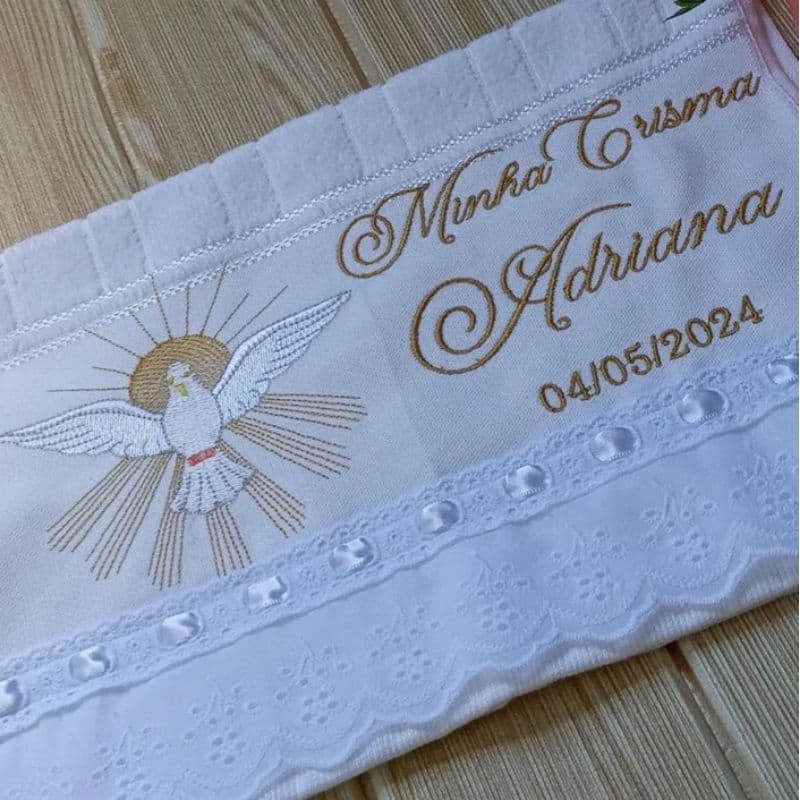 Toalha para Crisma, personalizada  com nome e data.