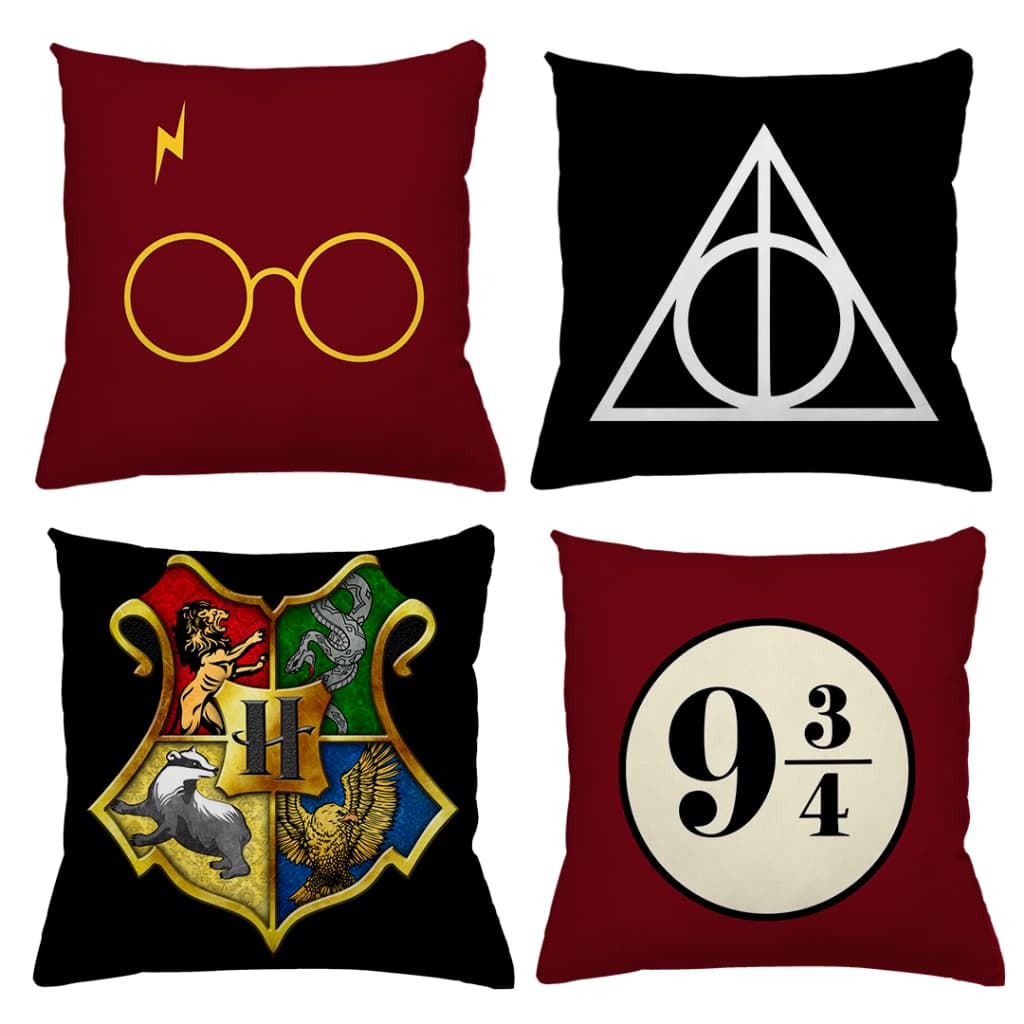 KIT 4 CAPA DE ALMOFADA HARRY POTTER, HP, IDEAL PARA DECORAÇÃO QUARTO SALA - TAMANHO 45X45