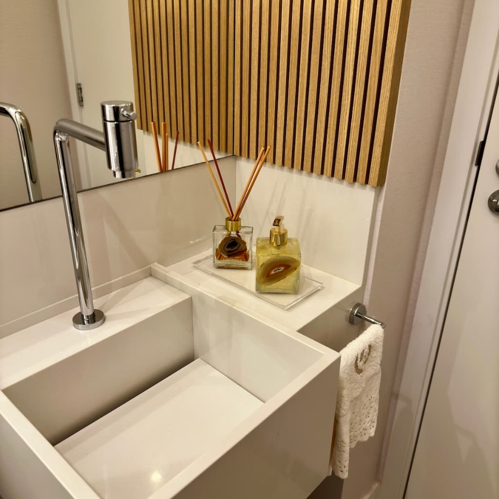 Bandeja Decorativa Bisotada de Luxo para Lavabo Elegância em Acrílico 10mm Transparente