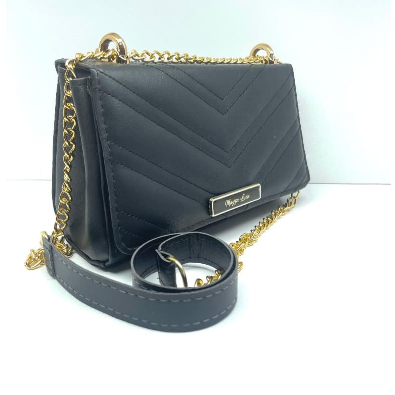 Bolsa Clutch Pequena Com Alça de Corrente Estilo Dourada Novidade Várias Cores e Looks.