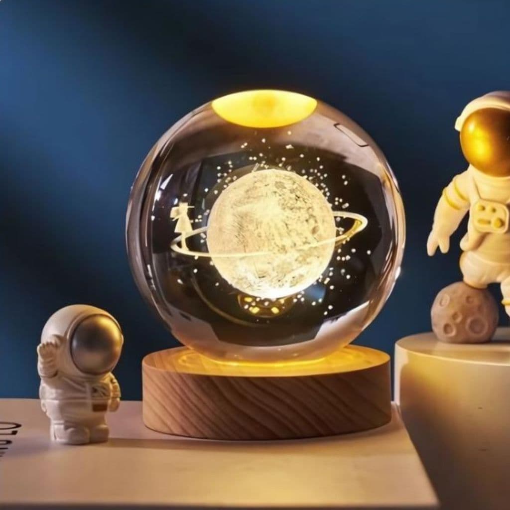 Luminária Bola de Cristal Led Mesa (900853) Globo Vidro 3d Base Madeira Decoração Abajur Presente