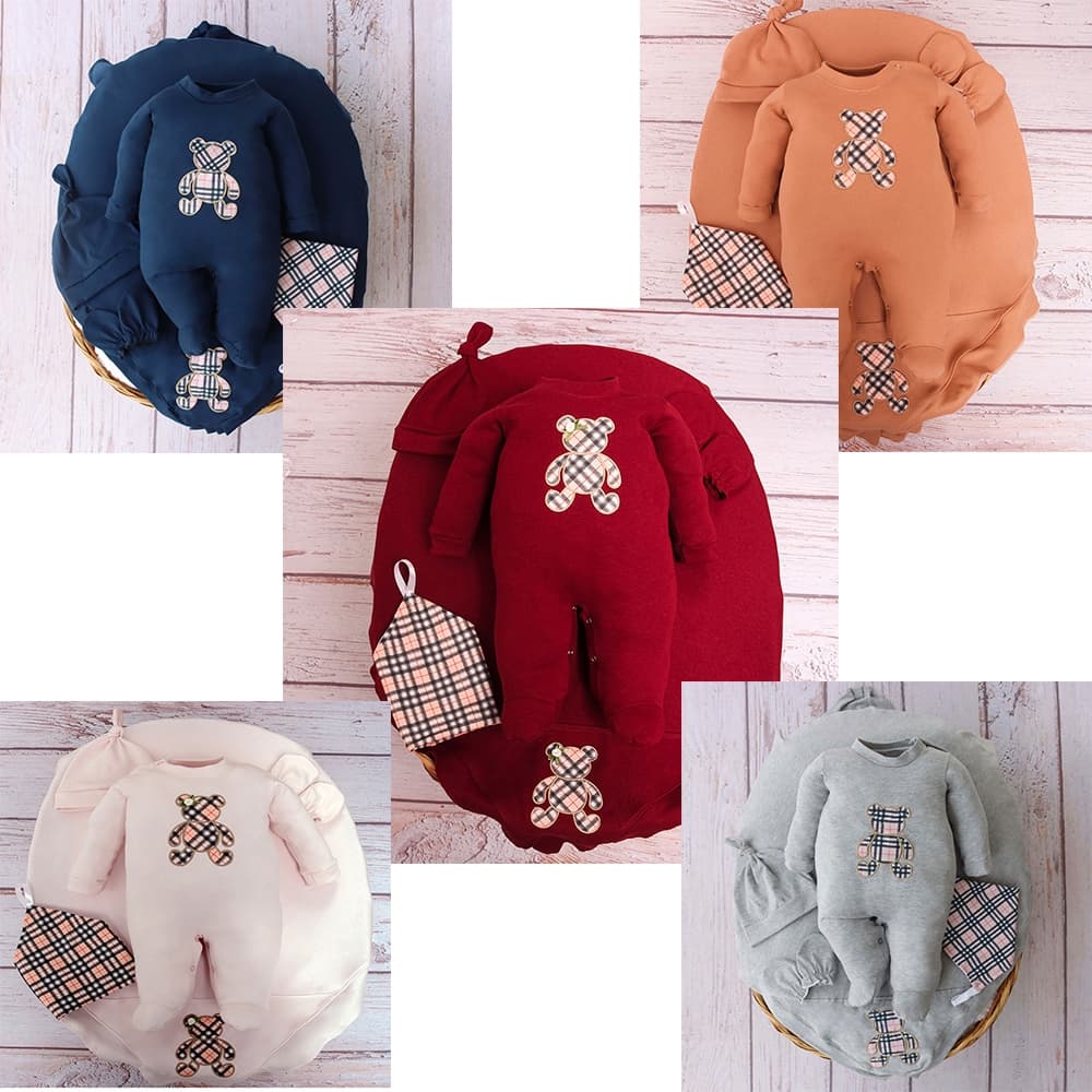 Saida de Maternidade Bebe  Menino  Menina  Dengoso com Bone e Naninha   05 peças Roupa de Bebe