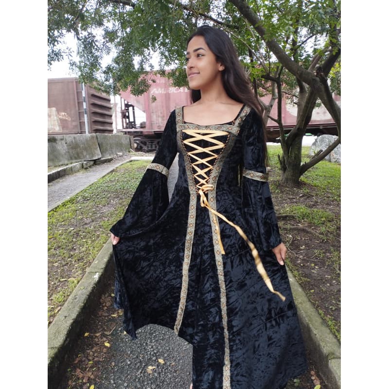 Vestido medieval tradicional preto luxo fitas halloween