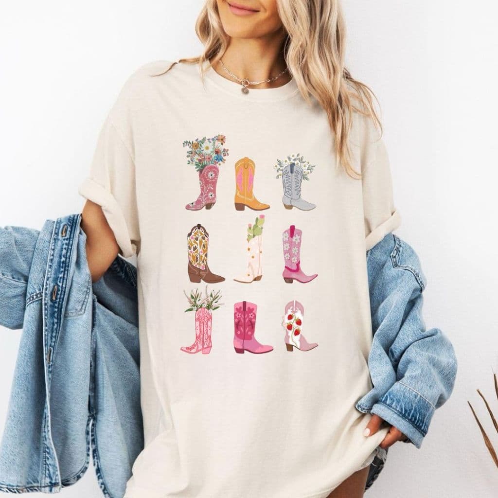 Camiseta Country Botas Texanas Feminina Soltinha Algodão Estilo Western Moda Cowgirl Rodeio Casual