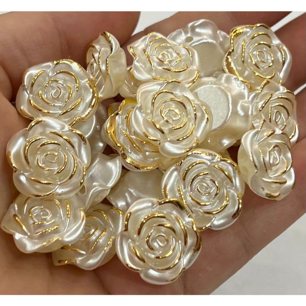 Rosa Passante Perolada com Detalhes Dourado 16mm Artesanato Bijuterias
