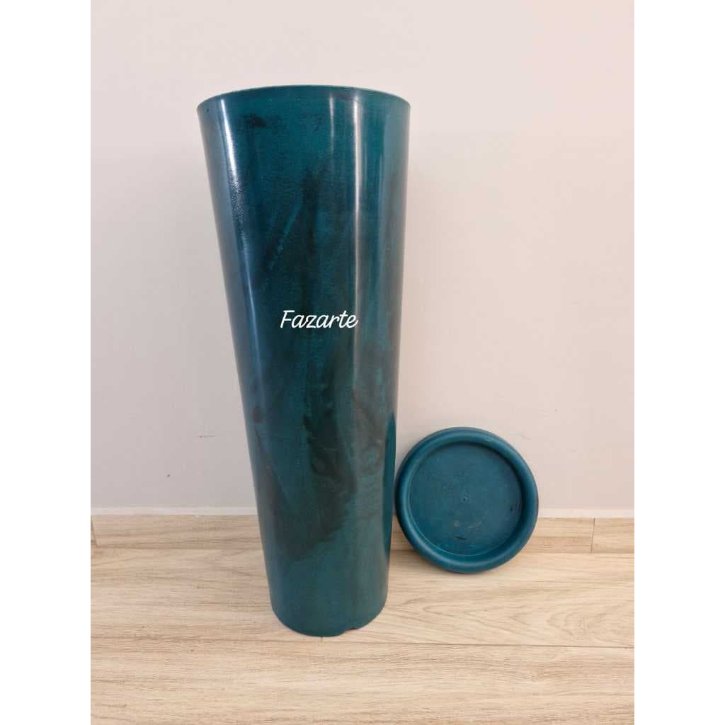 Vaso de Planta Decorativo Reciclável em Polietileno, vaso liso IBIZA marmorizado M110 com Prato