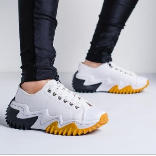 Tenis Unisex Solado Tratorada Tênis Feminino Plataforma Macio Cano Baixo Lançamento Moda Blogueira