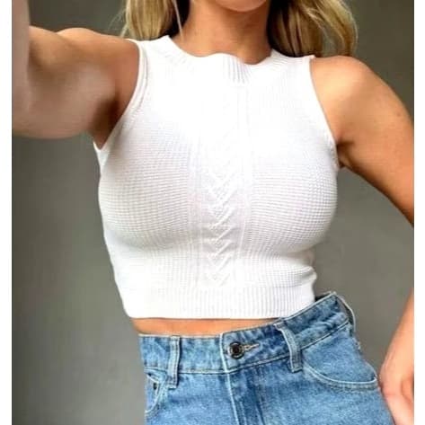 Cropped Trança Central Tricot Modal / Cropped Trico Modal / Cropped Trança Central / Cropped Regata / Blusinha Feminina / Tendência / Moda Blogueira / Envio 24hrs