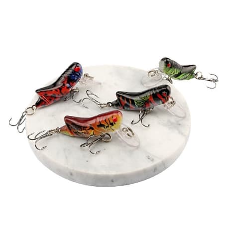 KIT COM 4 ISCAS ARTIFICAL GAFANHOTO/GRILO ANATOMICO PARA PESCA