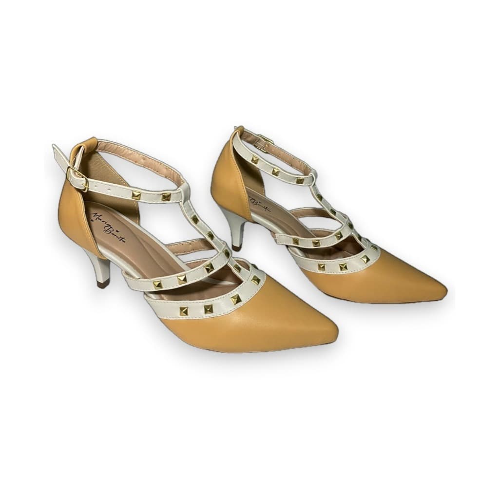 Salto com Spikes - nude bege / Spikes Dourado