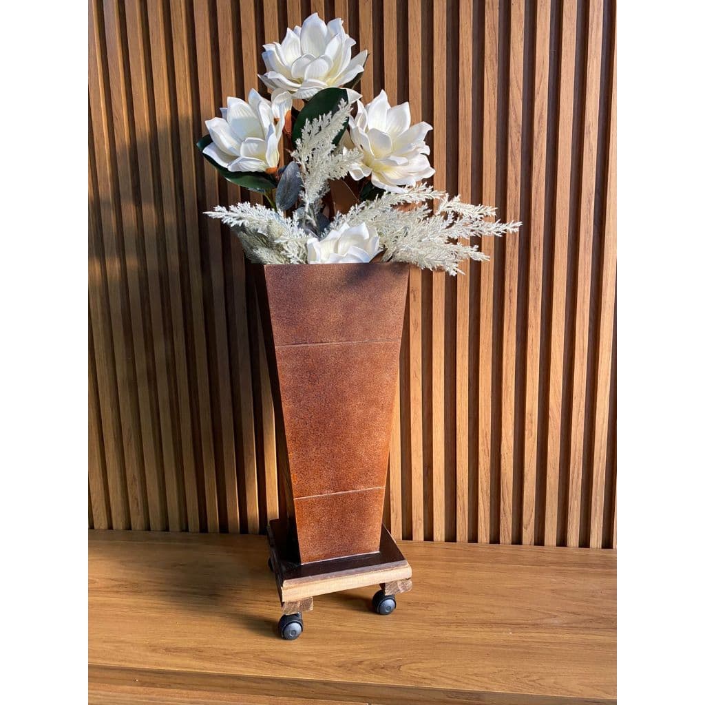 Suporte Para Vasos Resistente Em Madeira Giratório Com Rodinhas
